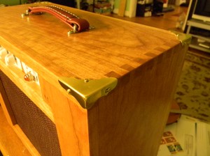 Sakura woodchipper - cabinet corner